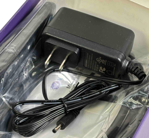 NEW SUNUN SA12BV-050200U P/N A12B-166 5V DC 2A AC adapter